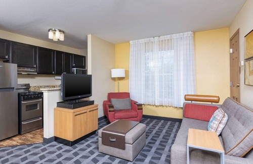 East Lansing Hotel | Towneplace Suites by Marriott East Lansing
