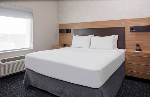 Airport North Hotel | TownePlace Suites by Marriott Orlando Airport