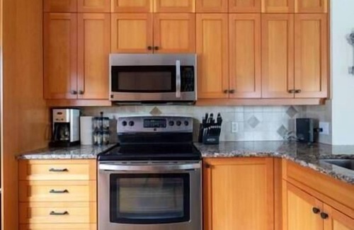 East Kootenay Haus | Townhouse, Steps from Panorama Resort! Ski InOut