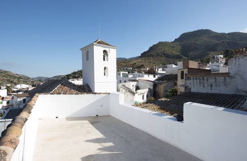 Guajar Faraguit Haus | Casa de vacaciones en Guajar Fondón con priv. Piscina + jardín, vista a la montaña, aire acondicionado, WiFi, SAT-T