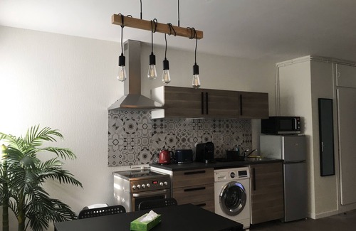 Meudon-la-Foret Wohnung | Très Beaux 2 Pièces de 50m2 Proche Vélizy