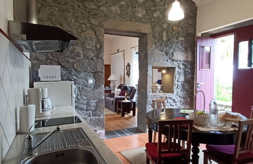 Algarvia Hütte | TRADICAMPO-CASA DA FONTE-RURAL HOUSE WITH LARGE GARDEN AND ASTONISHING VIEWS.