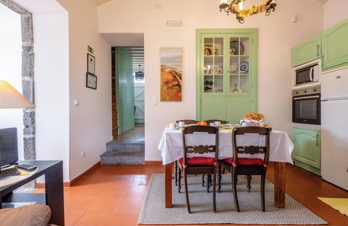 Nordestinho Hütte | Schönes, ländliches Haus mit einem schönen Garten, Pool und einem atemberaubenden Blick auf die Landschaft