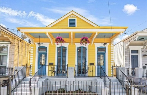 Faubourg Livaudais Haus | Traditional styled shotgun house