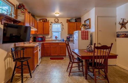 Cody Wohnung | NEU! River's Edge Rückzug