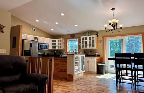 Deerwood Haus | Trailhead retreat is located near trails, lakes and near Heartland Hockey Camp.