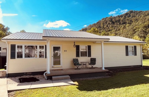 Meador Haus | Trailhouse66 is located in the heart of the Hatfield and McCoy feud territory.