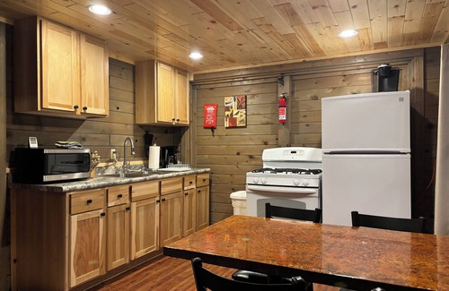 Grand Marais Kabine | Trails End- Cozy Cabin,Private and Secluded Retreat between Seney & Grand Marais