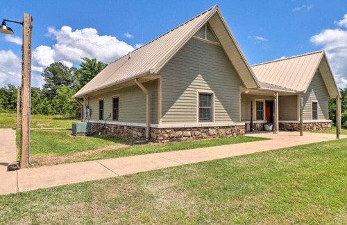 Cecil Haus | Trailsgate Lodge-B @ Lost Trails