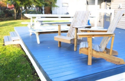 Brunswick Haus | đĄ Tranquil 3-BR Abode w/ yard and Picnic Table