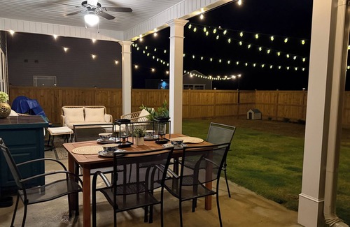 Calhoun Haus | Tranquil 5-bedroom house with AC in Calhoun