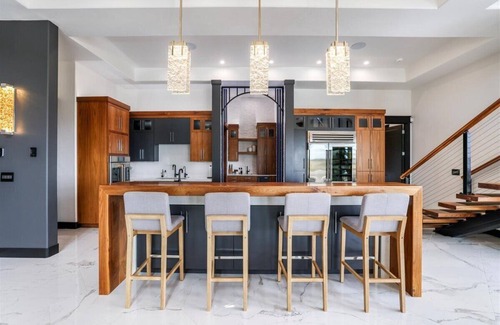 Twin Falls Haus | Tranquil and Dramatic house on the Rim of the Snake River Canyon