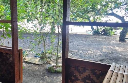 Santa Catalina Haus | Tranquil beachfront paradise with organic gardens - wifi and home gym