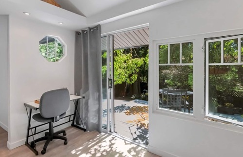 North Saanich Hütte | Tranquil Cottage Deep Cove Vancouver Island