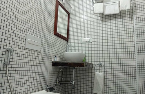 Kalapettai Wohnung | Tranquil Flat in Puducherry located closer to all prime locations.