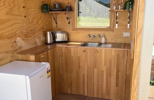 Barjarg Kabine | Tranquil Glamping tent and kitchenette/bathroom