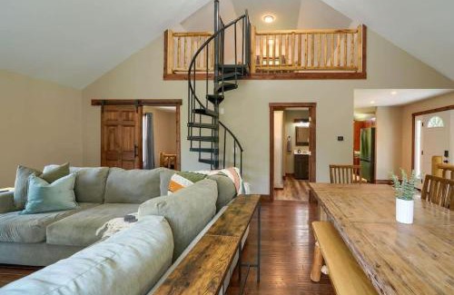 Hallsville Haus | Tranquil Heights Cabin in Hocking Hills