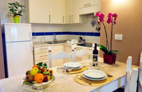 Pula Wohnung | Tranquil Lantana Resort 1 Bedroom room apartment sleeps 5