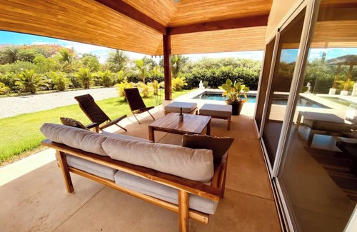 Playa Negra Haus | Tranquil Oceanview Kasa Kurij with Pool, amazing Sunsets, Beach, Surf & GeoDome!