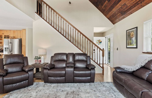 Rome Haus | Tranquil Retreat on Lake Arrowhead Golf Course