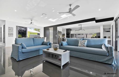 Banksia Beach Haus | Tranquilita Haven