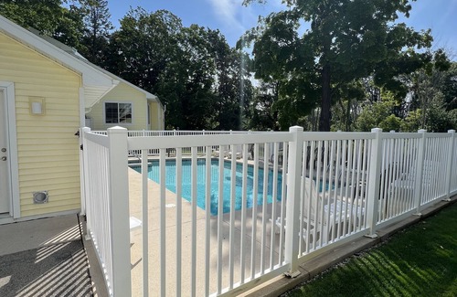 Fish Creek Hütte | Tranquility in Downtown Fish Creek