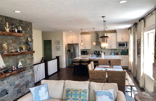 Miami Park Haus | Tranquility on the Lake