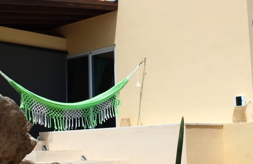 Savaneta Wohnung | Transhi by Cunuc'i Cristi, we are completely off-the-grid, ground with nature!