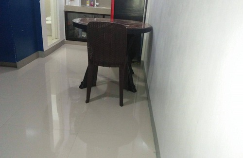 Davao Wohnung | Transient Studio-Apartment w / WIFI gut für max von 4