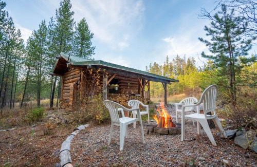 Coram Haus | Trapper's Cabin, 7 Min To Glacier, Dogs Welcome