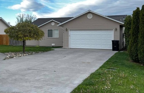 Burley Haus | Travelers home away from home.