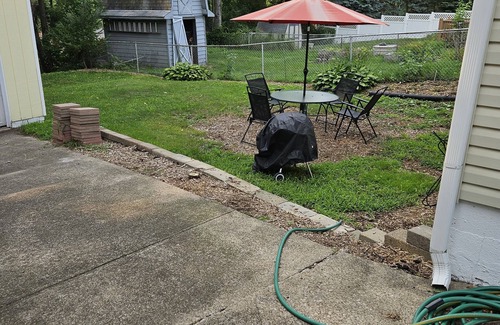 Akron Haus | Traveling Nurses Only