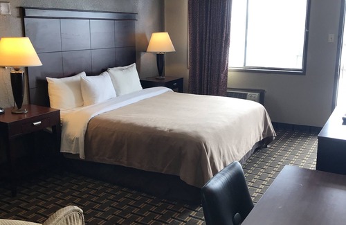 Evanston Hotel | Travelodge by Wyndham Evanston