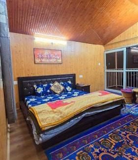 Shimla Skihütte | TREE HOUSE BY THE CITY ESCAPE