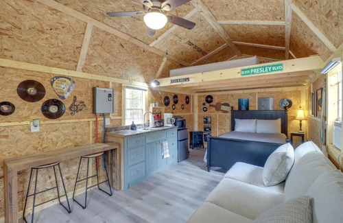 Higden Haus | Tree-Lined Higden Retreat Close to Parks and Trails