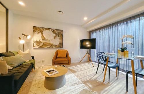 Newton Wohnung | Tree-Lined Parkside Holiday Studio with Pool & Gym