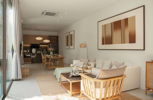 Si Sunthon Villa | Tree O'clock Pool Villa - Phuket