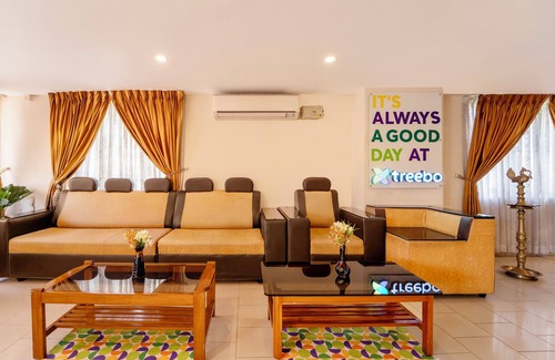 Kazhakuttam Hotel | Treebo The Classic Highway Side