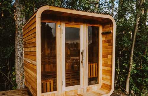 Sodus Kabine | Treehouse 1 · Honeymoon Treehouse Retreat & Spa with Hot Tub