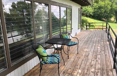 Kerrville Kabine | Treehouse on Guadalupe River Riverfront Cabin