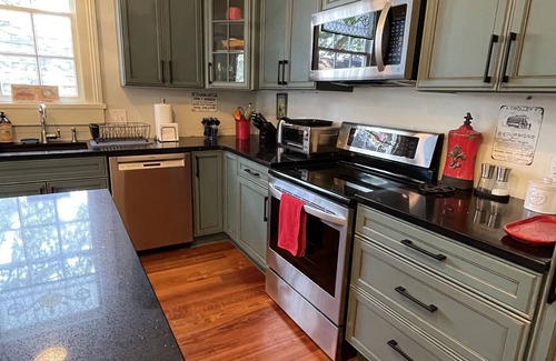 Treme Wohnung | Treme Dream Home, 2 Betten, 2-1 / 2 Bäder, nur wenige Schritte vom French Quarter entfernt