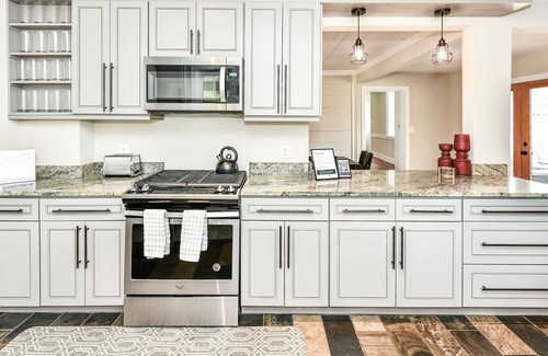 Paeonian Springs Sonstige | Trinity Farm Estate: Magnolia 1775 Historical Farmhouse