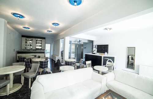 Kamena Vourla Hotel | DREIBETT ZIMMER IN EINEN 3STERNE HOTEL