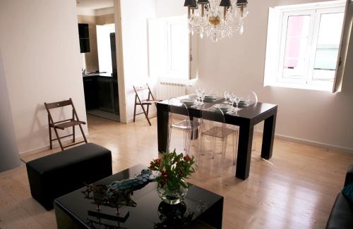 Merces Wohnung | Triplex with Garage - Praça das Flores