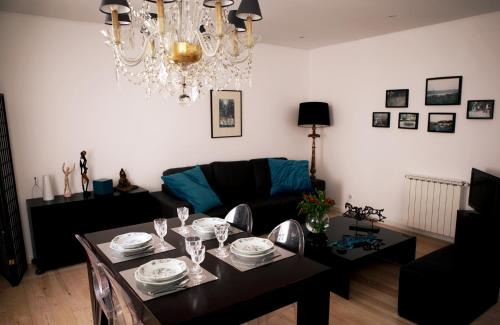 Merces Wohnung | Triplex with Garage - Praça das Flores