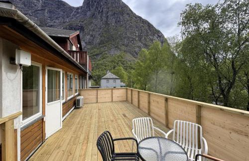 Tyssedal Wohnung | Trolltunga Apt for up to 5 people with balcony
