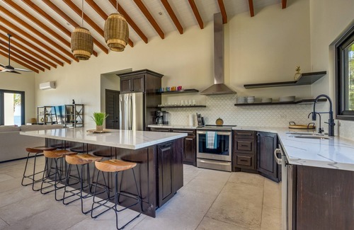 Surfside Villa | Tropical Latitude-Beachfront-Stunning New Villa