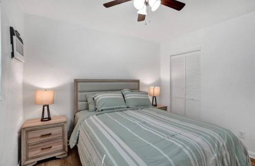 Riverside Park Wohnung | Tropical View Escape - 1BR