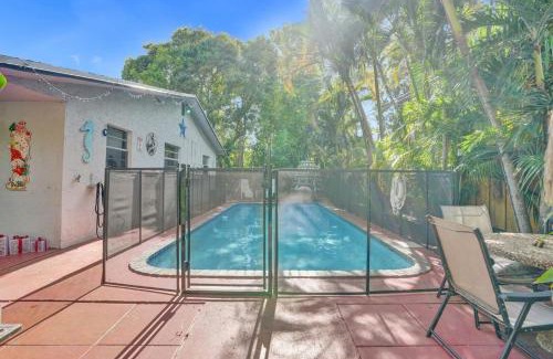 Riverside Park Wohnung | Tropical View Escape - 1BR