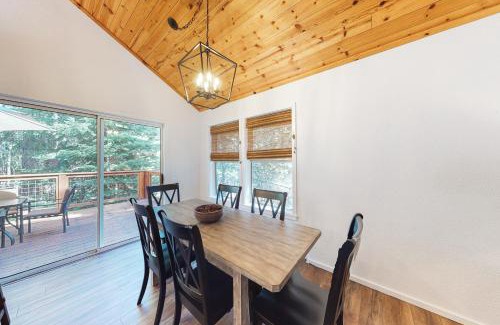 Truckee Haus | Trout Creek Retreat